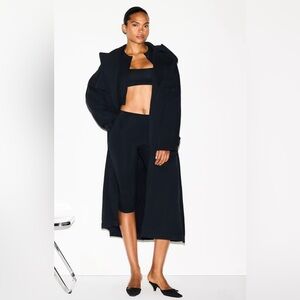SKIMS NWT Boyfriend Fleece Trench Coat Onyx Size XS Oversized